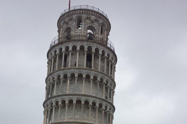 Florence and Pisa Luxury Private Tour: Mercedes Comfort from Rome