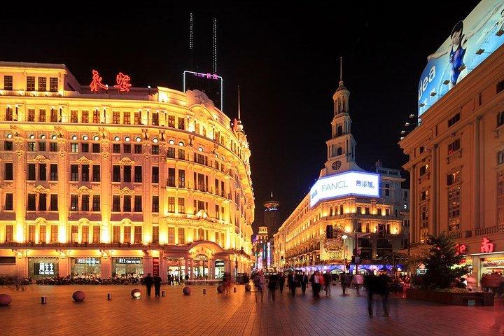 Private Tour of Shanghai Museum, the Bund, Yu Garden, Nanjing Road and Xintiandi