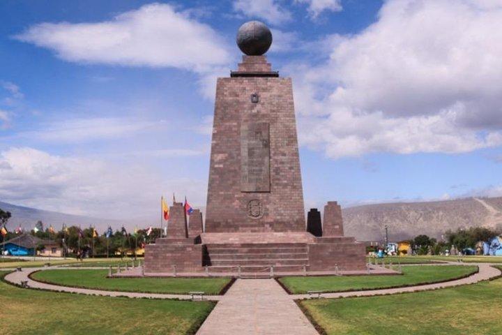 Middle of the World Tour and Hummingbird Reserve