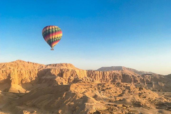 Hot Air Balloon Ride in Luxor Egypt with Transfers Included