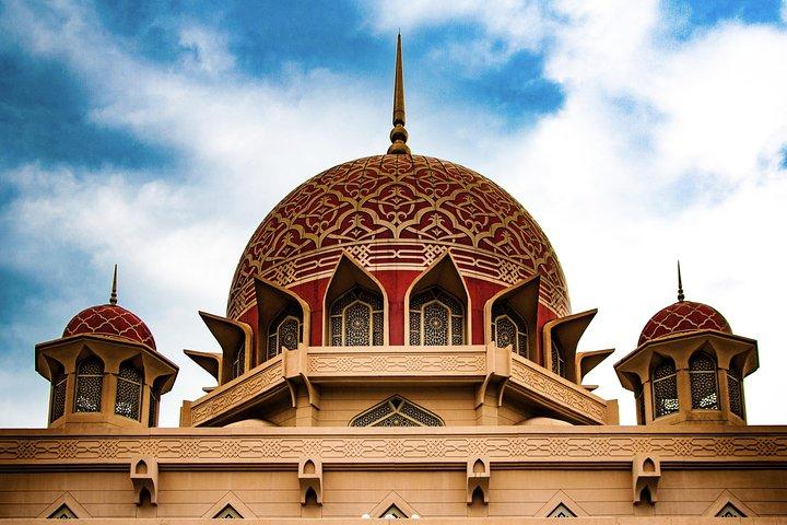 #19Hrs Kuala Lumpur & Melaka MPV Tour from Singapore w' TourGuide
