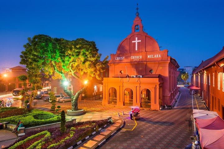 #19Hrs Kuala Lumpur & Melaka MPV Tour from Singapore w' TourGuide