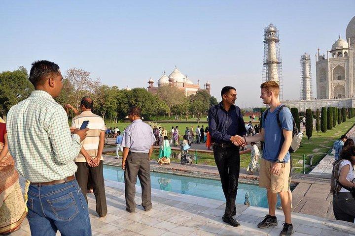 Full Day Taj Mahal, Agra Fort and Fatehpur Sikri Private Tour