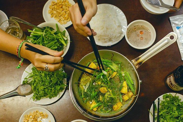 PRIVATE TOUR - Hanoi special night out