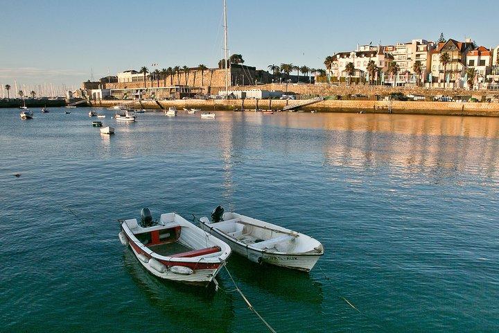 Cascais: Glamour and Decay by The Lisbon Coastline - Private Tour