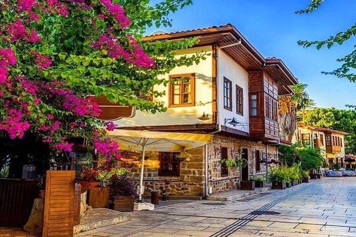 Antalya City Tour with Old Town (Kaleiçi) & Düden Waterfalls