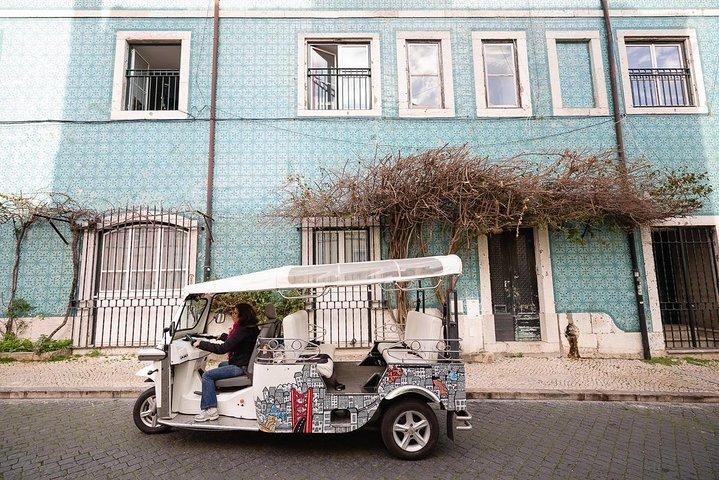 Tuk Tuk Tour in Lisbon's Old Town - Tram 28