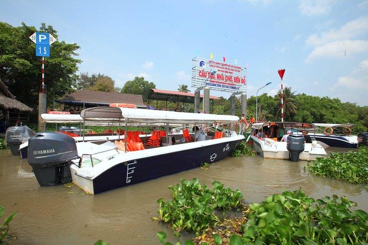 Luxury Speedboat 2 Ways from Ho Chi Minh city to Cu Chi Tunnels