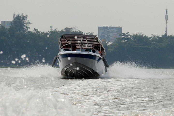 Luxury Speedboat 2 Ways from Ho Chi Minh city to Cu Chi Tunnels