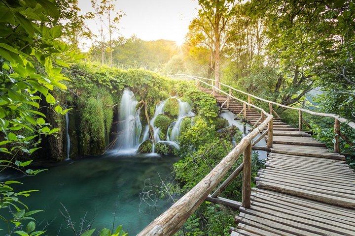 Private Tour: Plitvice Lakes National Park Day Trip from Dubrovnik