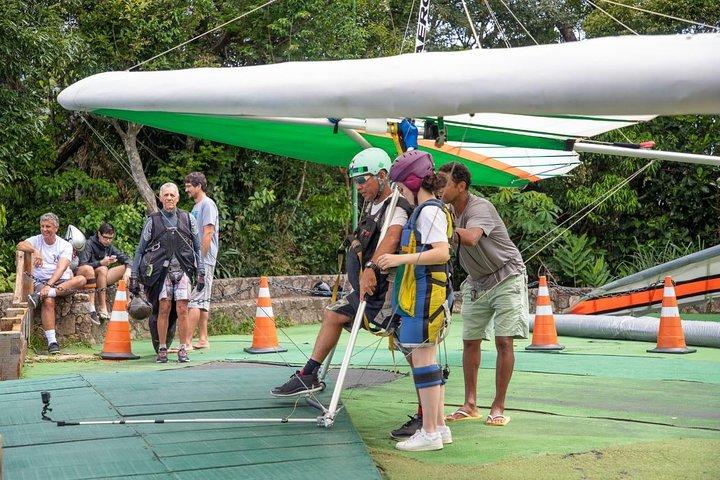 Hang Gliding in Rio de Janeiro - Fly with the best pilots !