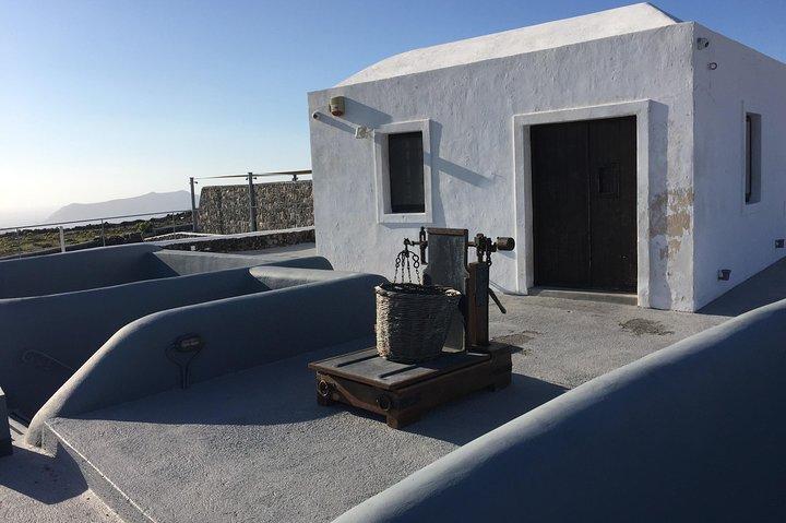 Santorini 3 and half Hour Wine Tour Day/Sunset