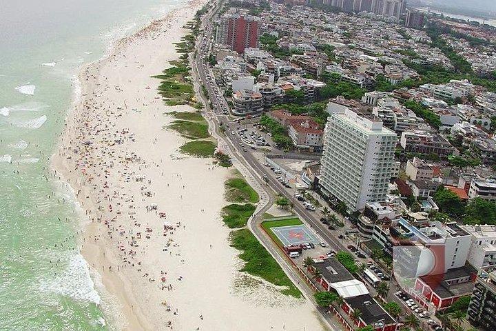 Private 30 min Helicopter Tour in Rio de Janeiro for 3 people