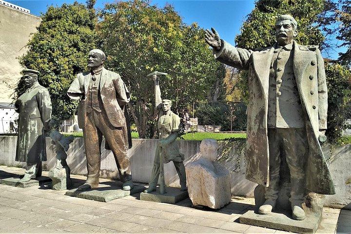 Tirana Walking Tour, Extra Virgin Olive Oil and Raki Tasting