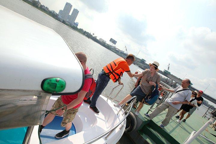 Private Cu Chi Tunnels tour by Luxury Speedboat