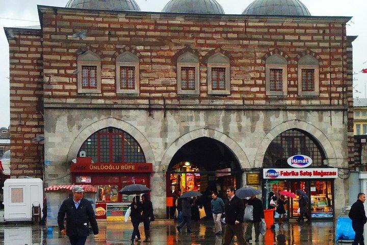 Dolmabahçe Palace with Bosphorus Tour by Boat