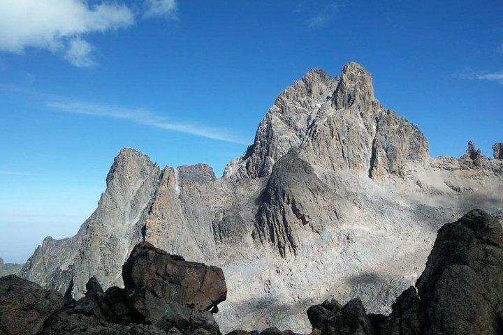 5 DAYS mt. Kenya climb