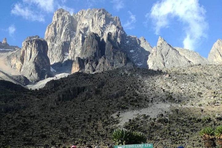 5 DAYS mt. Kenya climb