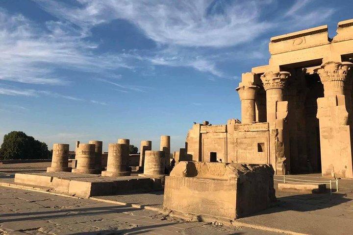 From Luxor: Private Day Trip to Edfu and Kom Ombo