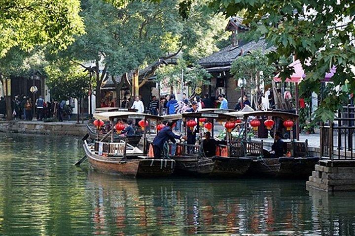 Private Zhujiajiao Water Town Tour with Shanghai Zoo and Panda