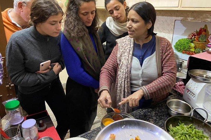 Cooking Class in Jaipur – Family Experience with Meal & Transport