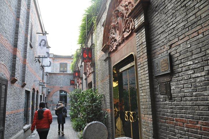 Private Tour of Shanghai Museum, the Bund, Yu Garden, Nanjing Road and Xintiandi
