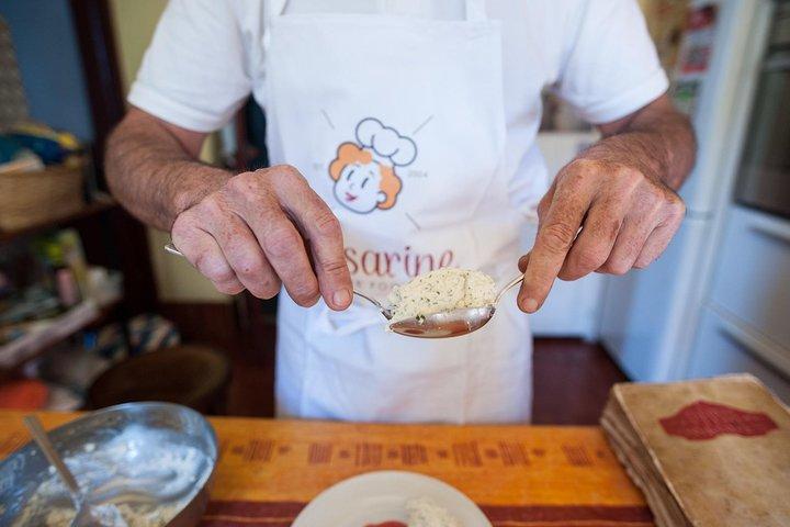 Cesarine: Market Tour & Home Cooking Class in La Spezia