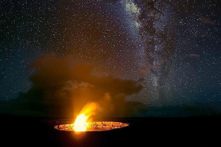 Hawaii Volcanoes National Park Experience from the Big Island