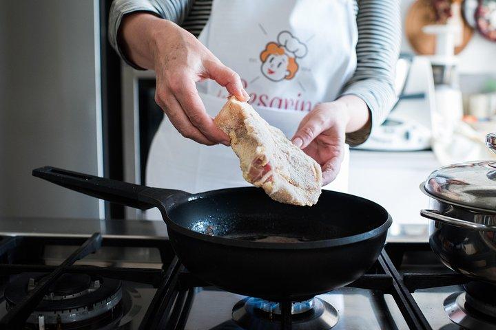 Cesarine: Cooking Class with tasting at Local's Home in Milan