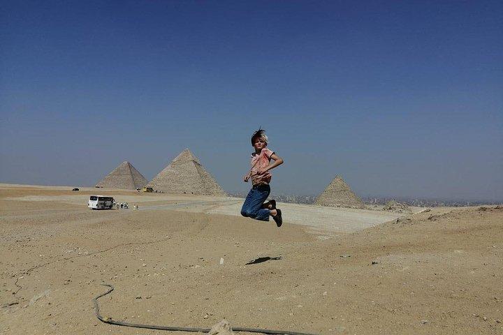 Pyramids of Giza & the Egyptian Museum Tour
