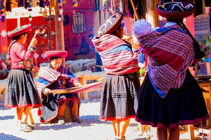 Sacred Valley of the Incas - Pisaq, Ollantaytambo and Chinchero