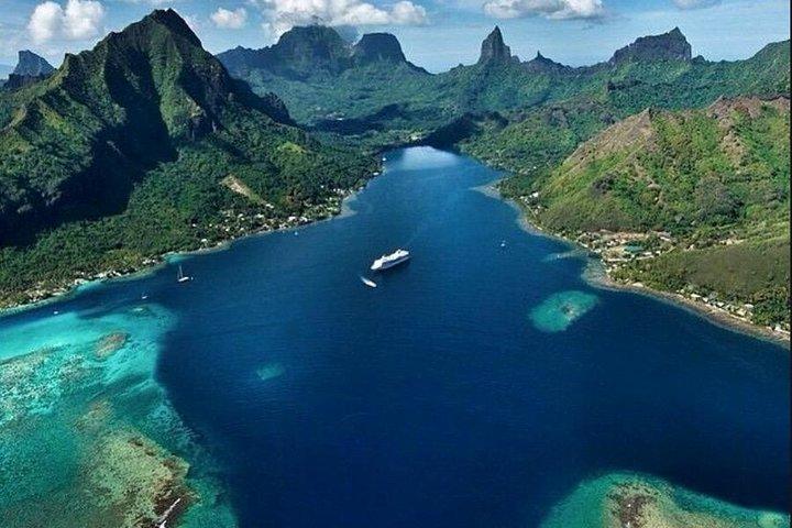 4x4 Moorea Safari Tours : With Hotel transfers