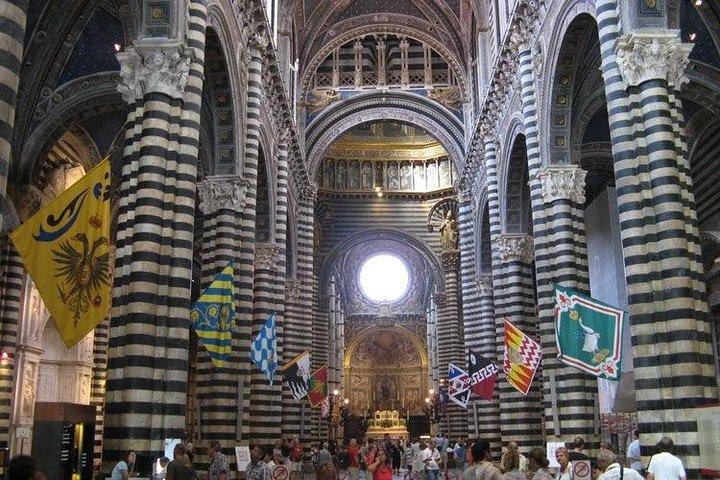 Private Tour of San Gimignano & Siena