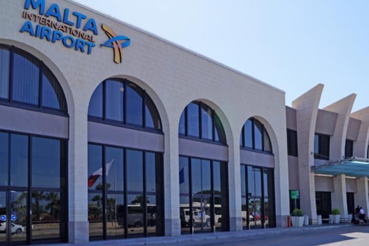 Private Malta Airport Cab to Sliema/St Julians/Gzira or Valletta