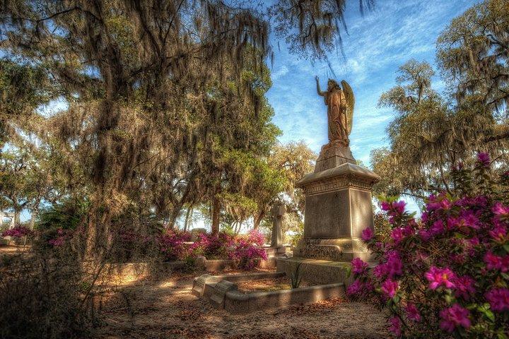 Savannah's Bonaventure Cemetery Tour