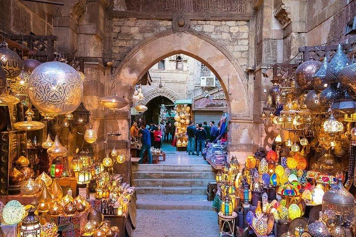 Private Walking Tour to Khan el-Khalili and Madrassa of Sultan Hassan