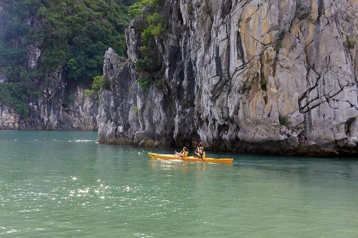3 days 2 nights Bai Tu Long Bay and Halong Bay - Private Cruise