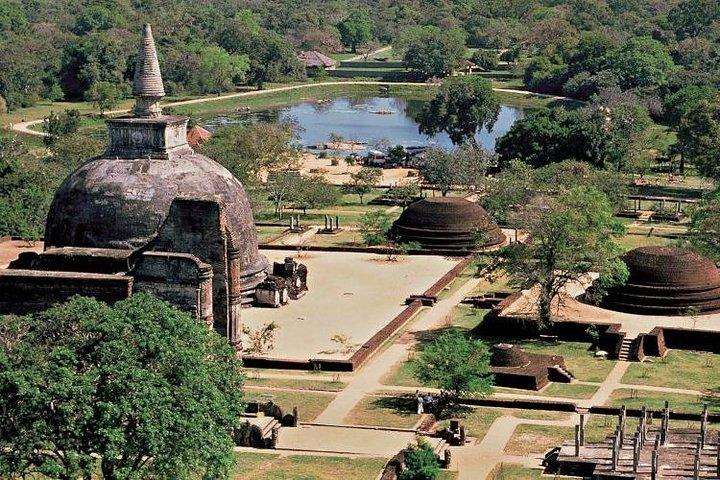 Polonnaruwa Day Excursion