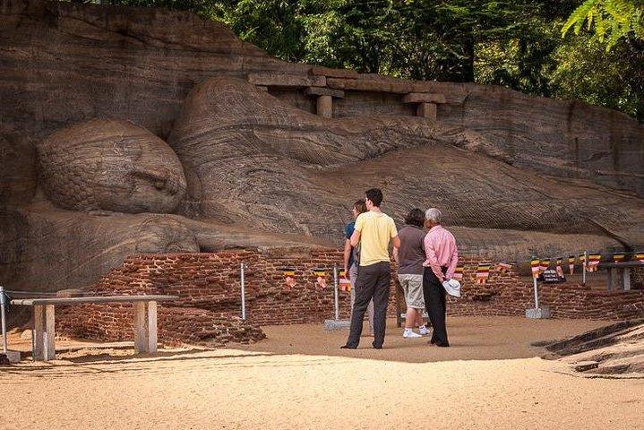 Polonnaruwa Day Excursion