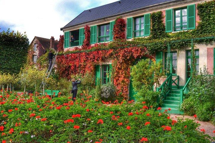 Private 5-hour Round Transfer to Giverny, Claude Monet museum from Paris