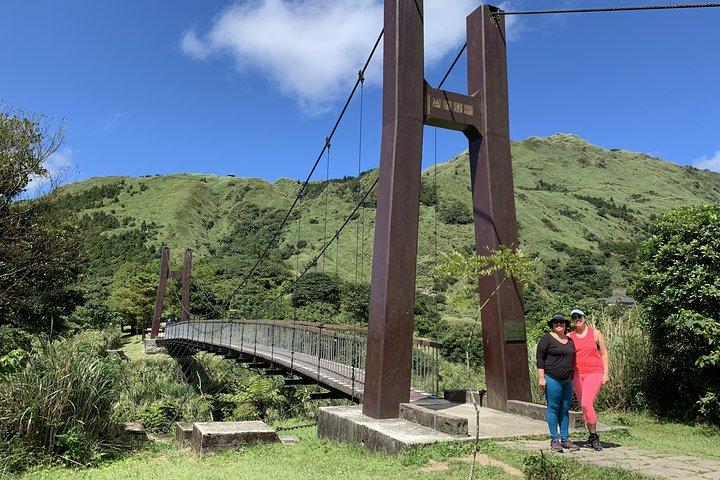Half Day Private Tour to Yangmingshan National Park and Yehliu Geopark