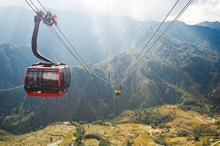 Round - Trip Hanoi - Sapa - Hanoi Private Vehicle Charter