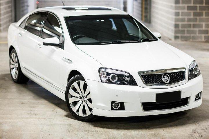 Luxury Private Transfers: Auckland Airport to City