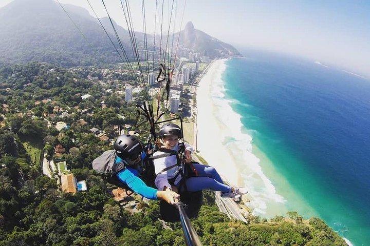 Paragliding Flight in Pedra Bonita//São Conrado/RJ