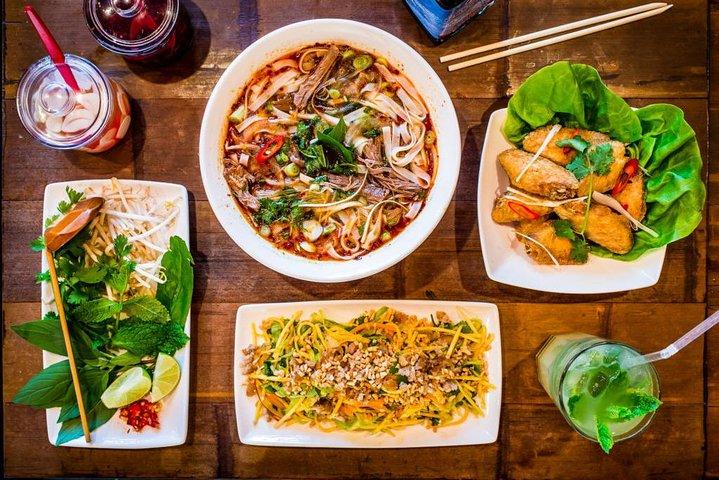 Hanoi street food tour (small group)