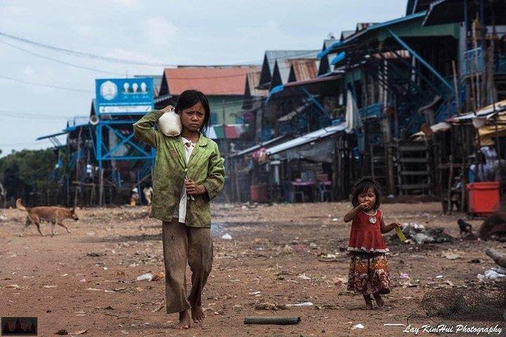 Sunset tour of Kampong Phluk stilts home village on the Tonle Sap