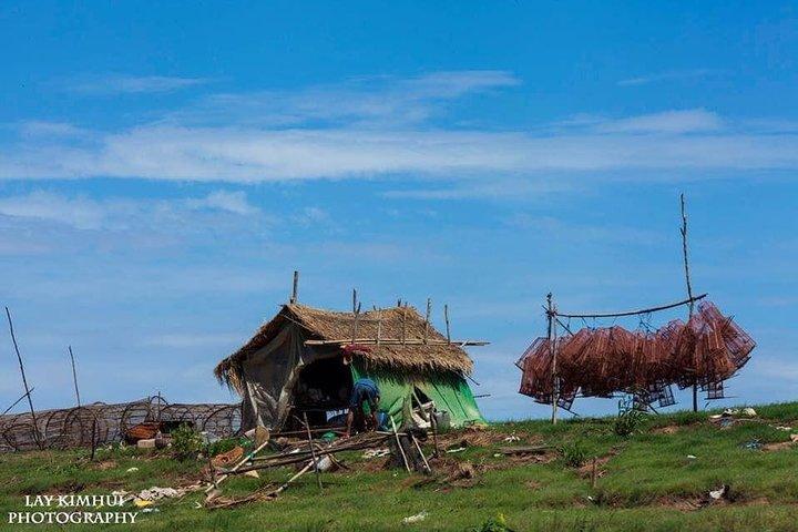 Mechrey Floating Village Tour & Mangrove from Siem Reap