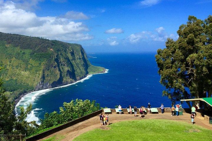 Big Island Waterfalls Tour with Swimming and Botanical Garden