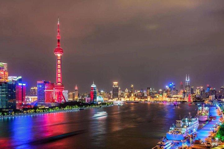Private Tour of Shanghai Museum the Bund Yu Garden and Cruise on Huangpu River