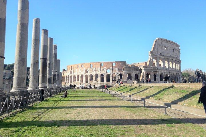 Rome in a Day Private Combo: Colosseum, Vatican & Lunch Included